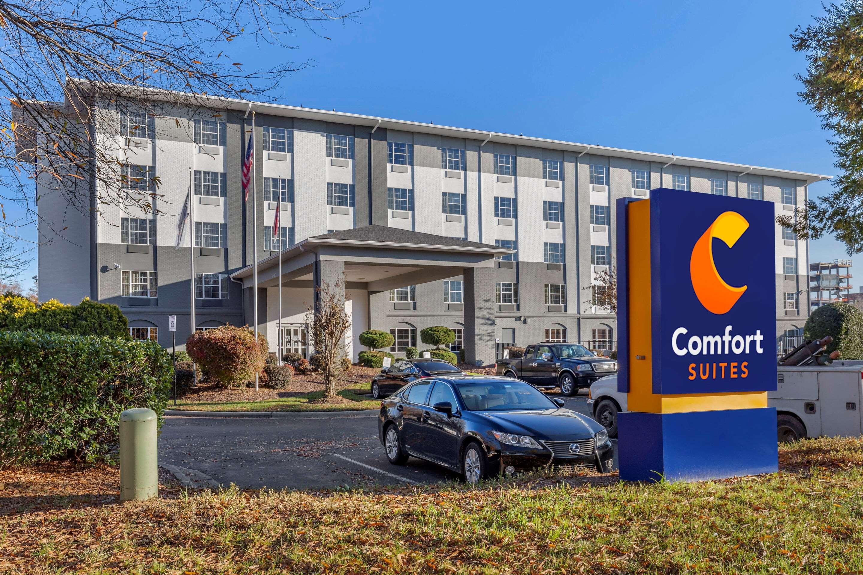 Comfort Suites Pineville - Ballantyne Area Bagian luar foto