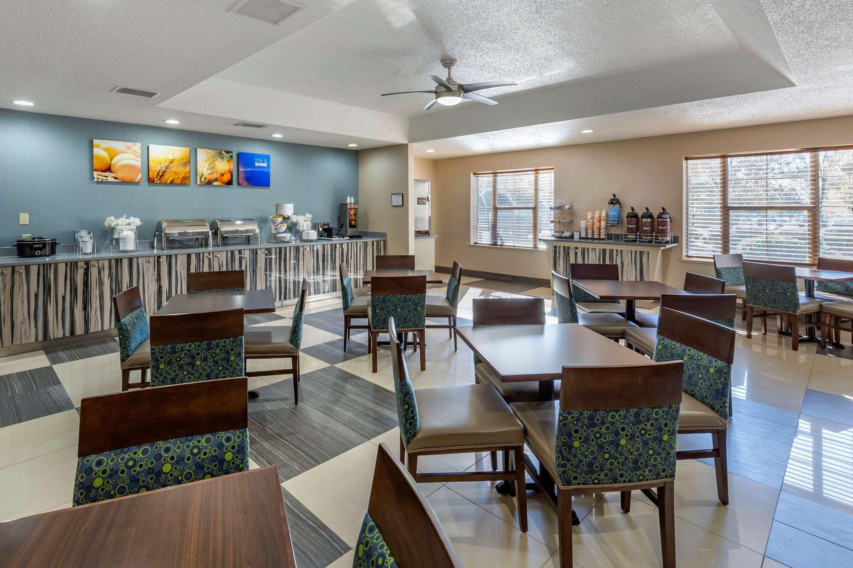 Comfort Suites Pineville - Ballantyne Area Bagian luar foto