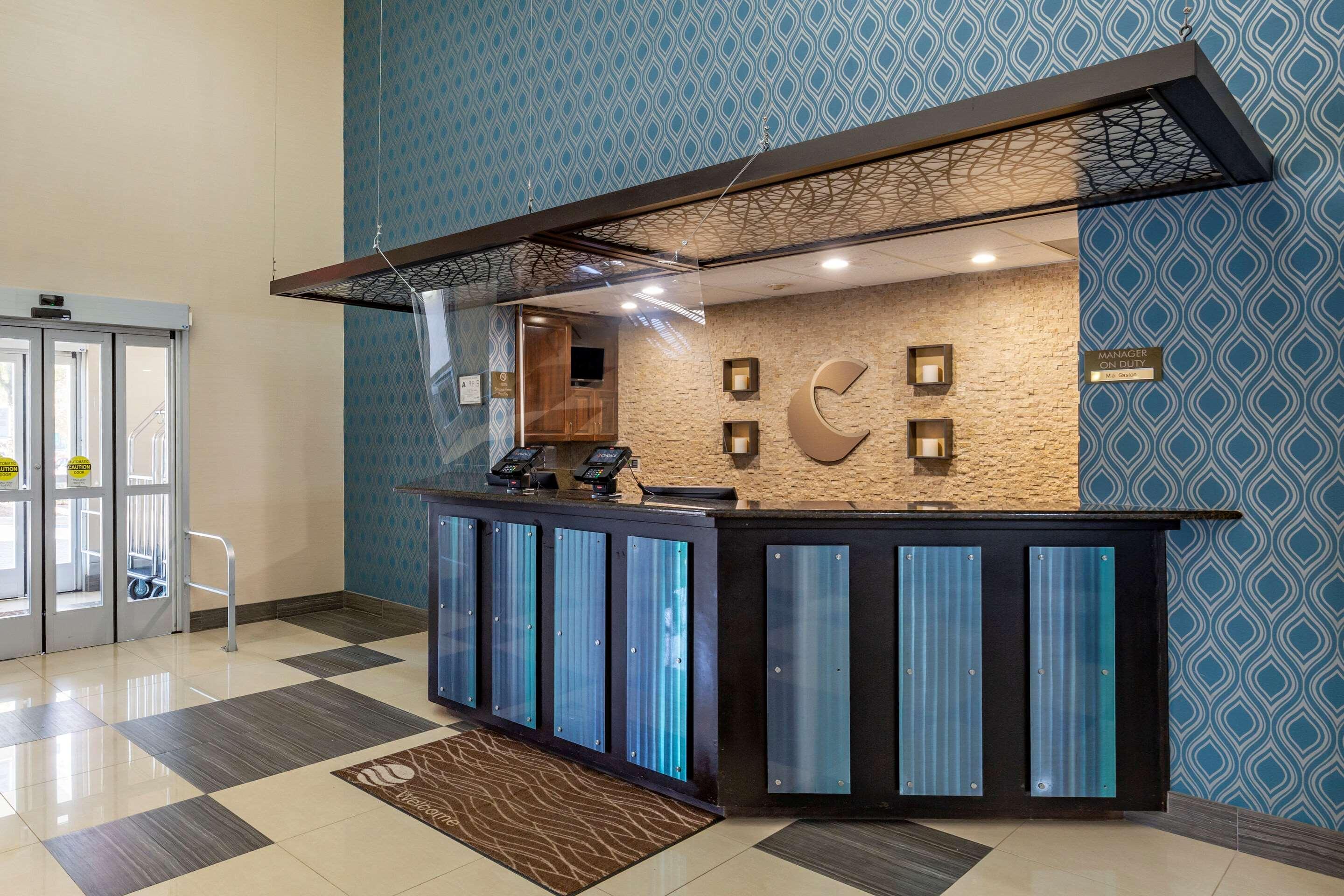 Comfort Suites Pineville - Ballantyne Area Bagian luar foto