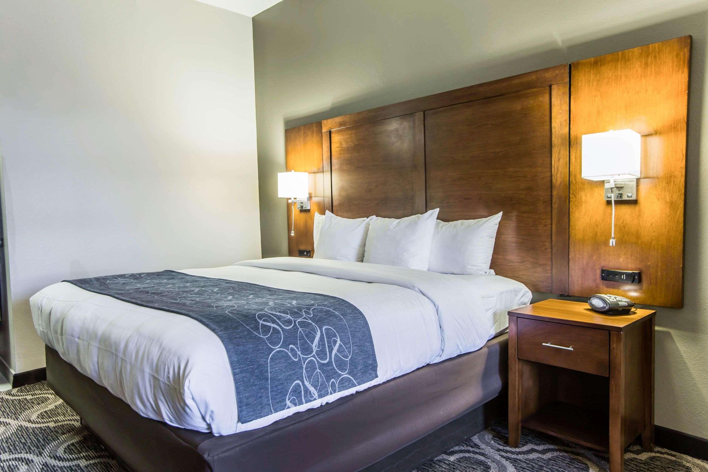 Comfort Suites Pineville - Ballantyne Area Bagian luar foto