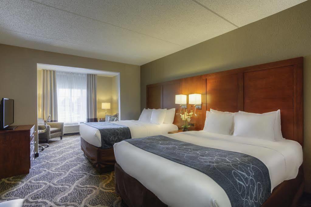 Comfort Suites Pineville - Ballantyne Area Bagian luar foto